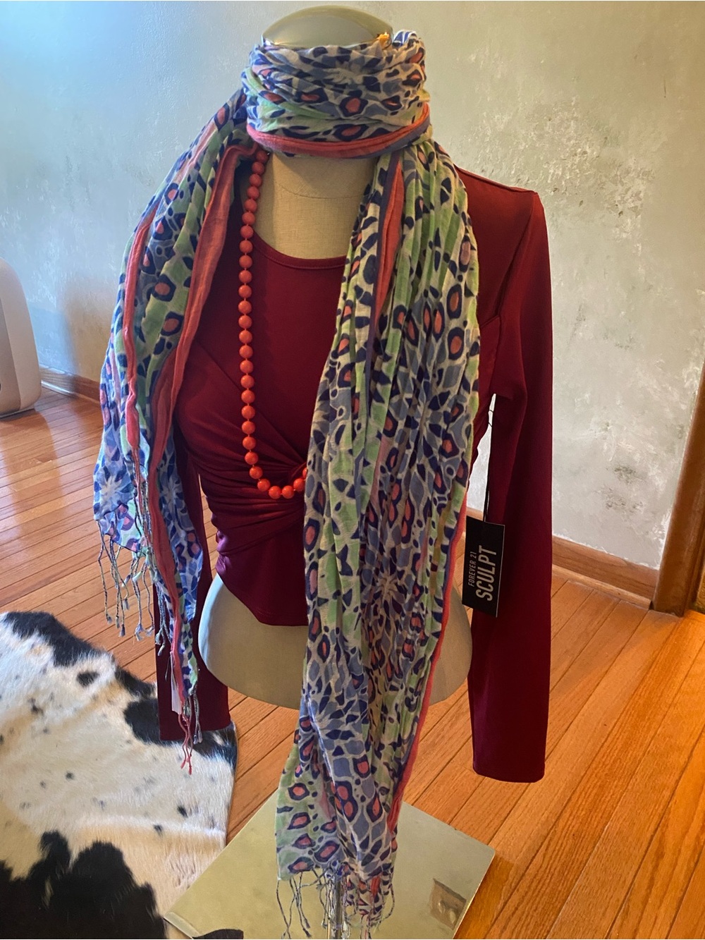 3 pcs 👀 Nwt cropped burgundy sz medium animal print scarf Talbots necklace